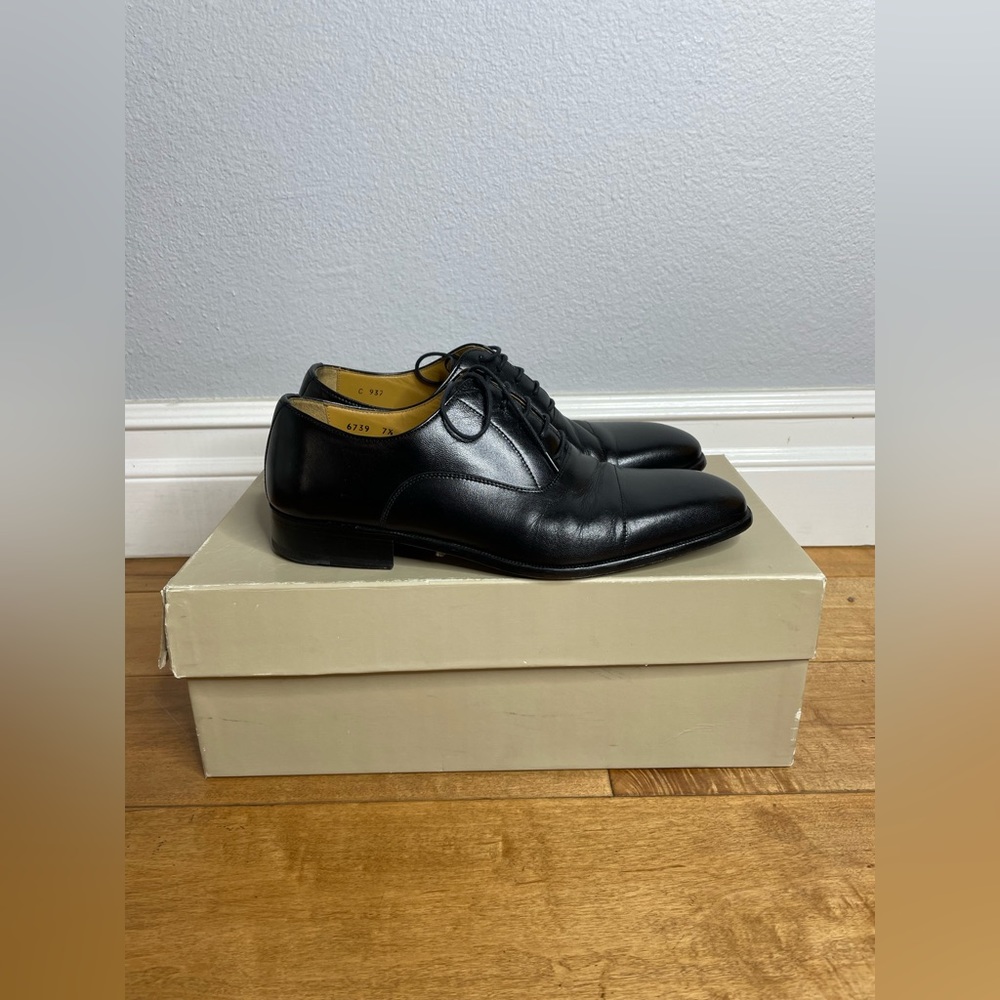 Massimo Emporo Black Oxfords Men's Size 7 (US) / 40 (EU)